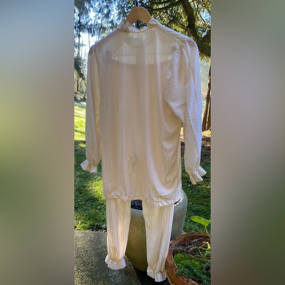 Bloomer Pajama Set SMALL Ivory - Picture 2 of 12